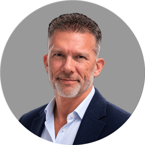 Founding Team Sander Van Harmelen Sander van Harmelen, COO